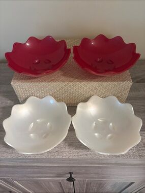 Vintage Tupperware Scalloped Shell Bowls 2 Red 2 White Candy Nuts Jewelry New